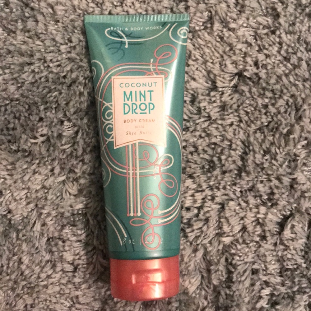 Bath & Body Works body cream